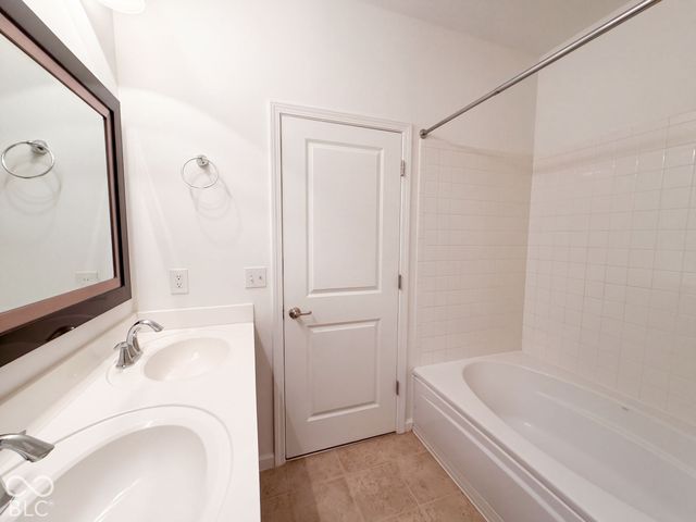 4128 Ballybay Lane, Indianapolis, IN 46239