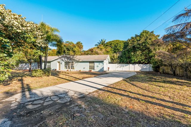 5213 Bethany Lane, Haverhill, FL 33415