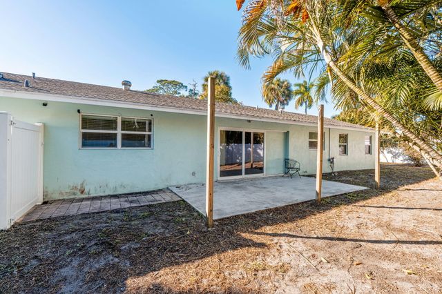 5213 Bethany Lane, Haverhill, FL 33415