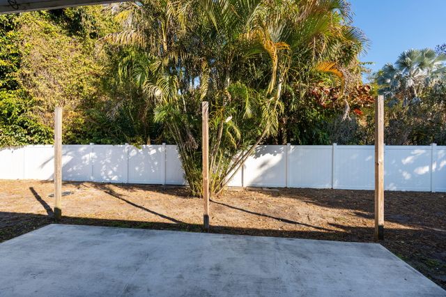 5213 Bethany Lane, Haverhill, FL 33415