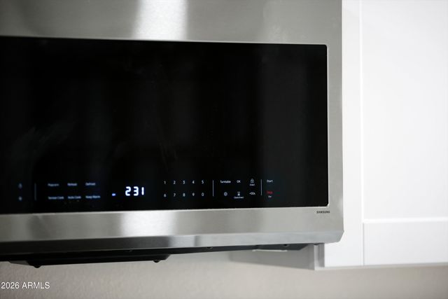 2924 W MYRTLE Avenue, Phoenix, AZ 85051