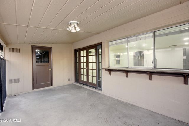 2924 W MYRTLE Avenue, Phoenix, AZ 85051