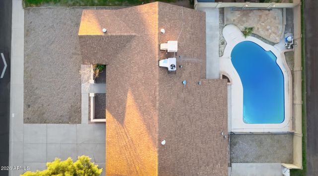 2924 W MYRTLE Avenue, Phoenix, AZ 85051