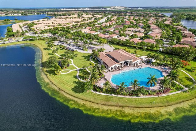 22412 SW 89th Ave, Cutler Bay, FL 33190