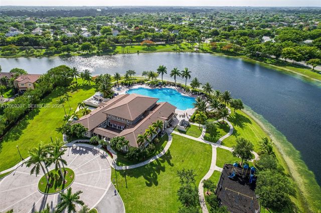 22412 SW 89th Ave, Cutler Bay, FL 33190