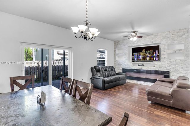 22412 SW 89th Ave, Cutler Bay, FL 33190
