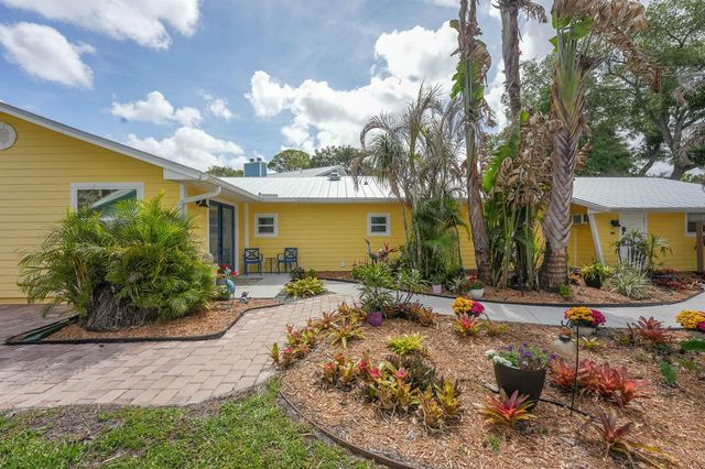 1341 SW Evergreen Lane, Palm City, FL 34990