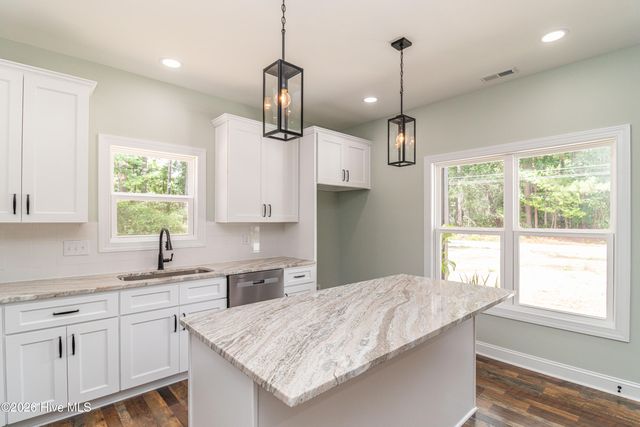 105 Franklin Street, La Grange, NC 28551