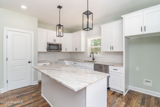 105 Franklin Street, La Grange, NC 28551