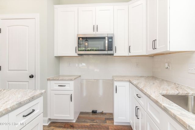 105 Franklin Street, La Grange, NC 28551