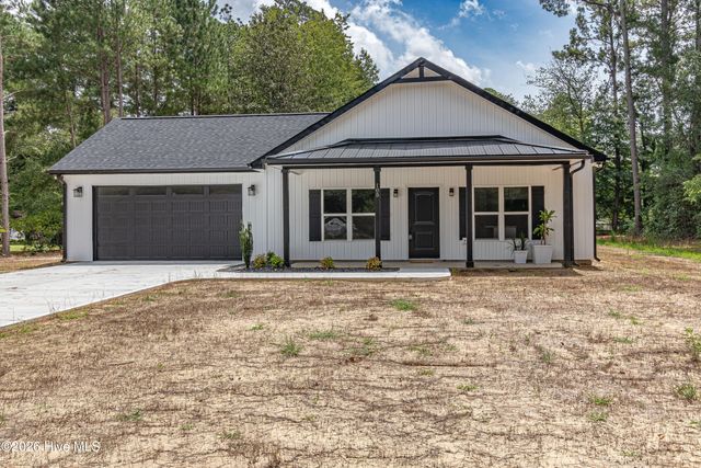105 Franklin Street, La Grange, NC 28551
