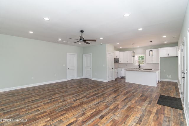 105 Franklin Street, La Grange, NC 28551