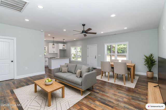 105 Franklin Street, La Grange, NC 28551