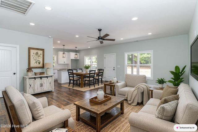 105 Franklin Street, La Grange, NC 28551