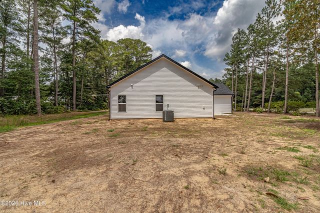 105 Franklin Street, La Grange, NC 28551
