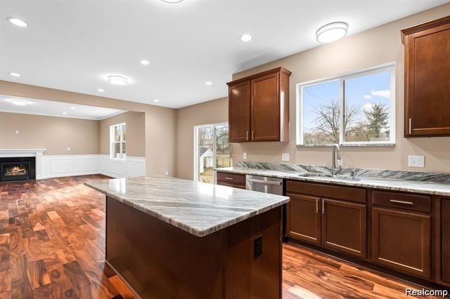 21507 Randall Street, Farmington Hills, MI 48336
