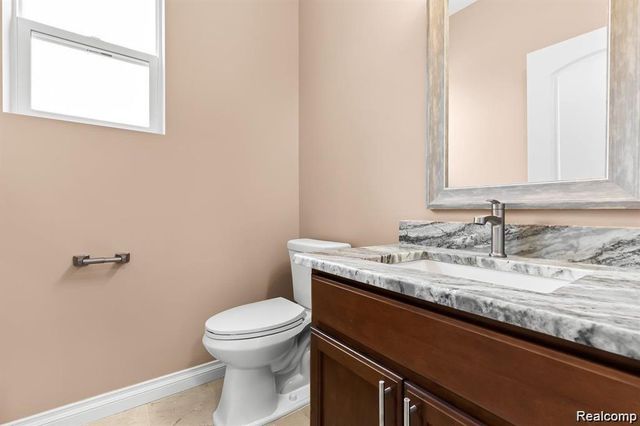 21507 Randall Street, Farmington Hills, MI 48336