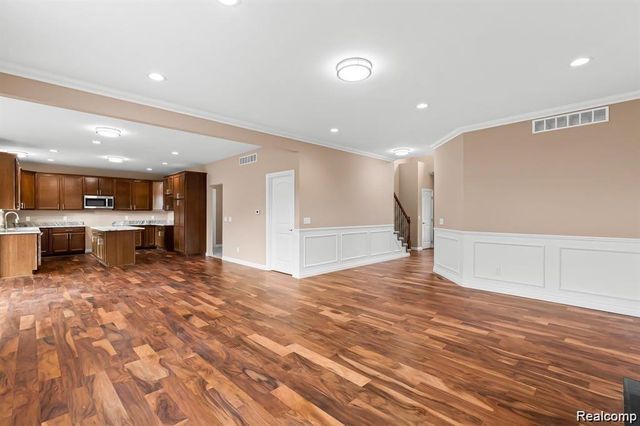 21507 Randall Street, Farmington Hills, MI 48336