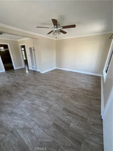 5216 S Budlong, Los Angeles, CA 90037