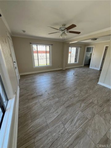5216 S Budlong, Los Angeles, CA 90037