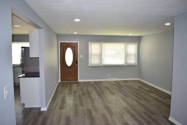 1415 W 62nd Avenue, Merrillville, IN 46410