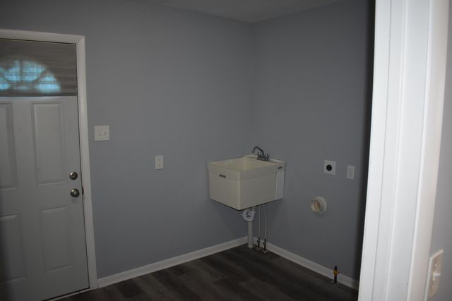 1415 W 62nd Avenue, Merrillville, IN 46410