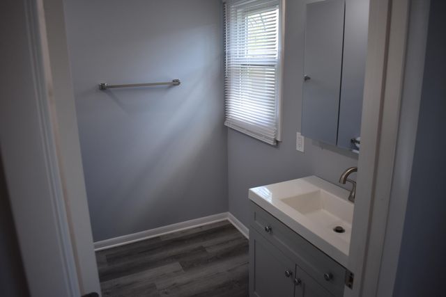 1415 W 62nd Avenue, Merrillville, IN 46410