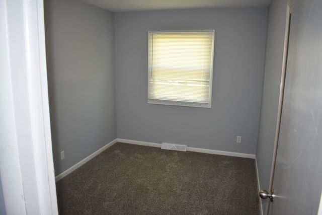 1415 W 62nd Avenue, Merrillville, IN 46410