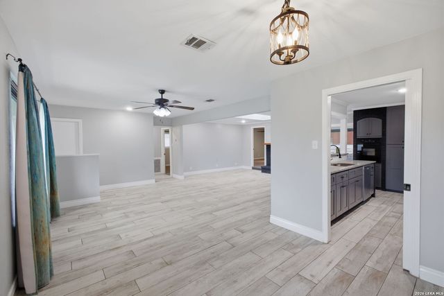 4103 MOUNT LAUREL, San Antonio, TX 78240