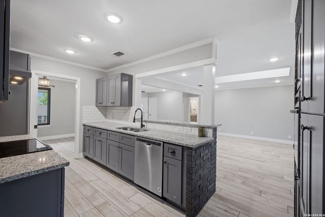 4103 MOUNT LAUREL, San Antonio, TX 78240