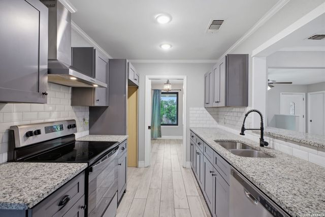 4103 MOUNT LAUREL, San Antonio, TX 78240