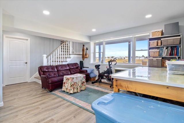 72 Island Path, Hampton, NH 03842