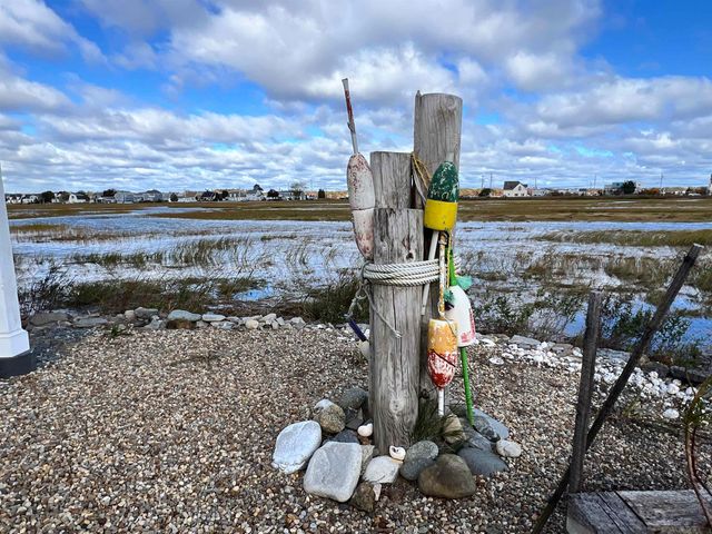 72 Island Path, Hampton, NH 03842