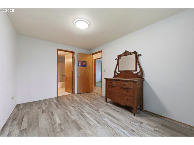 91153 N MILLER St, Eugene, OR 97408