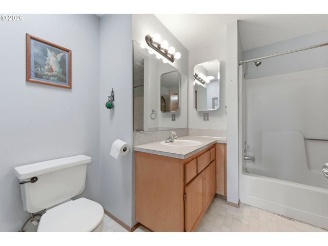 91153 N MILLER St, Eugene, OR 97408