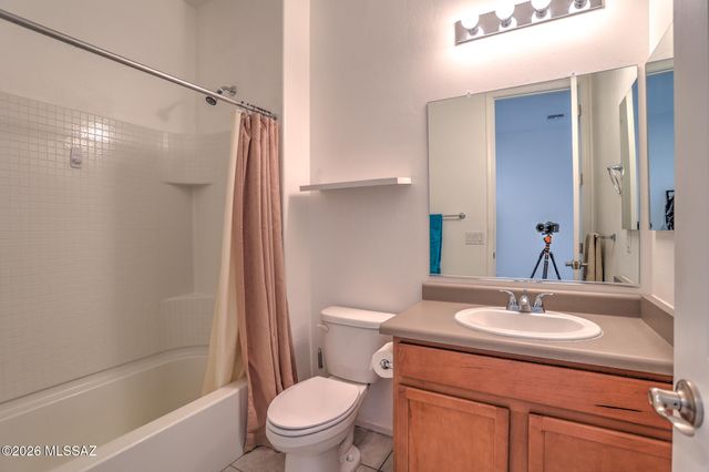 995 W Calle Tolima, Sahuarita, AZ 85629