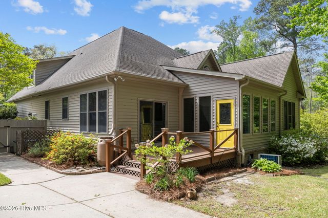 1 Joshua Drive, Chocowinity, NC 27817