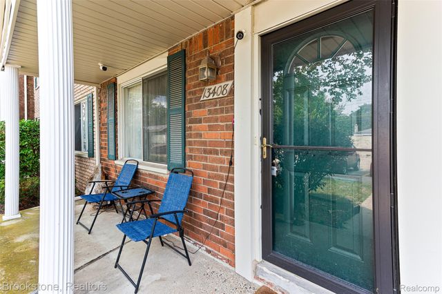 13408 Denver Circle N, Sterling Heights, MI 48312