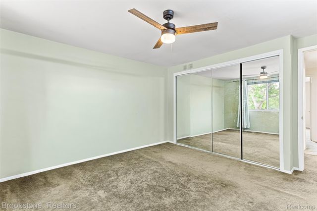 13408 Denver Circle N, Sterling Heights, MI 48312