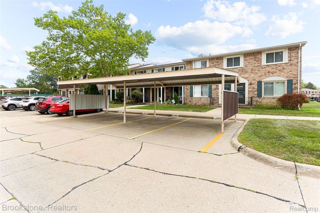 13408 Denver Circle N, Sterling Heights, MI 48312