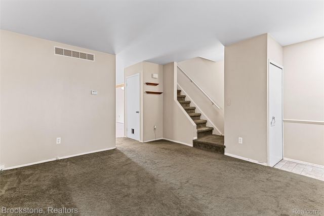 13408 Denver Circle N, Sterling Heights, MI 48312