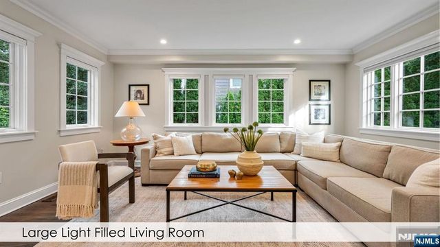 371 Fairmount Road, Ridgewood, NJ 07450