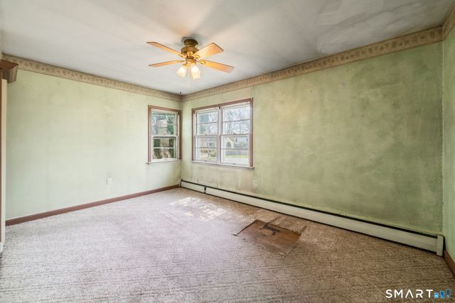 7 Hamburg Street, Shelton, CT 06484