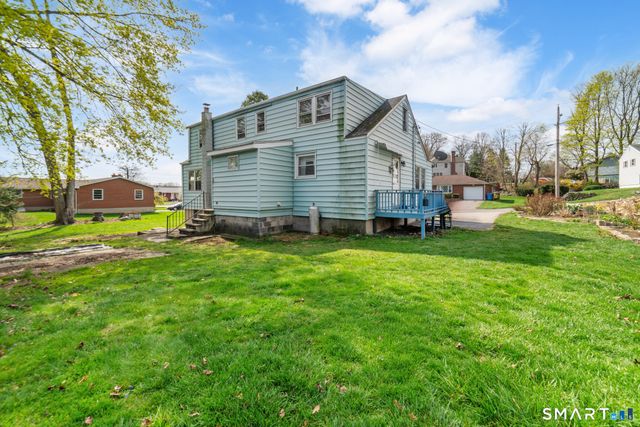 7 Hamburg Street, Shelton, CT 06484