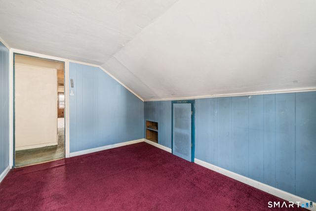 7 Hamburg Street, Shelton, CT 06484