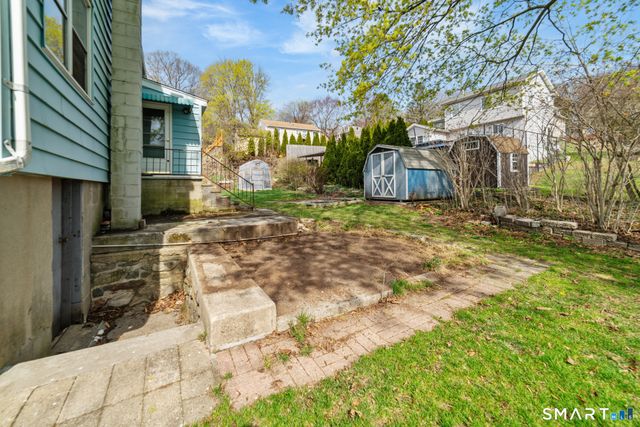 7 Hamburg Street, Shelton, CT 06484