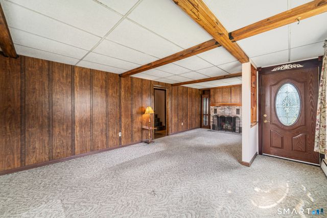 7 Hamburg Street, Shelton, CT 06484