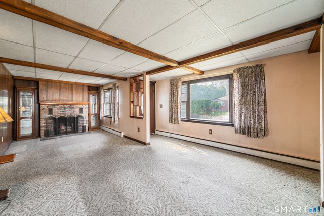 7 Hamburg Street, Shelton, CT 06484