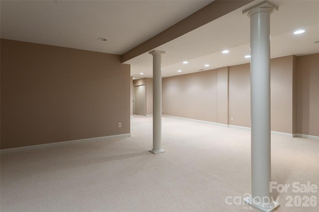 25 E Forest Road, Asheville, NC 28803