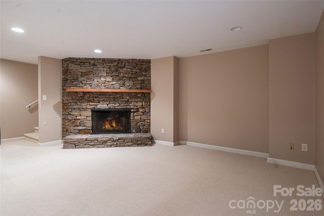 25 E Forest Road, Asheville, NC 28803